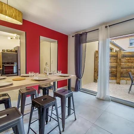 Maison Calme Avec Terrasse Garage Centre-ville B